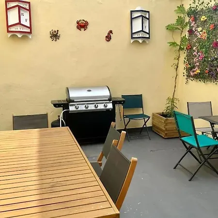 Apartment Coeur De Le Patio 2 Sete